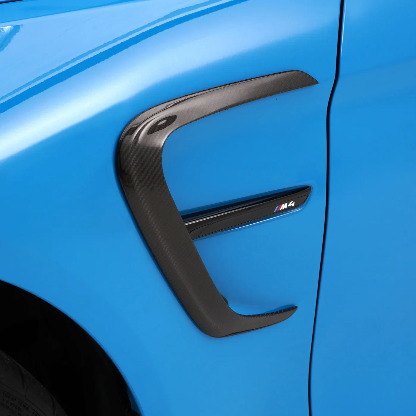 BMW F82 M4 CARBON FIBER FENDER COVERS