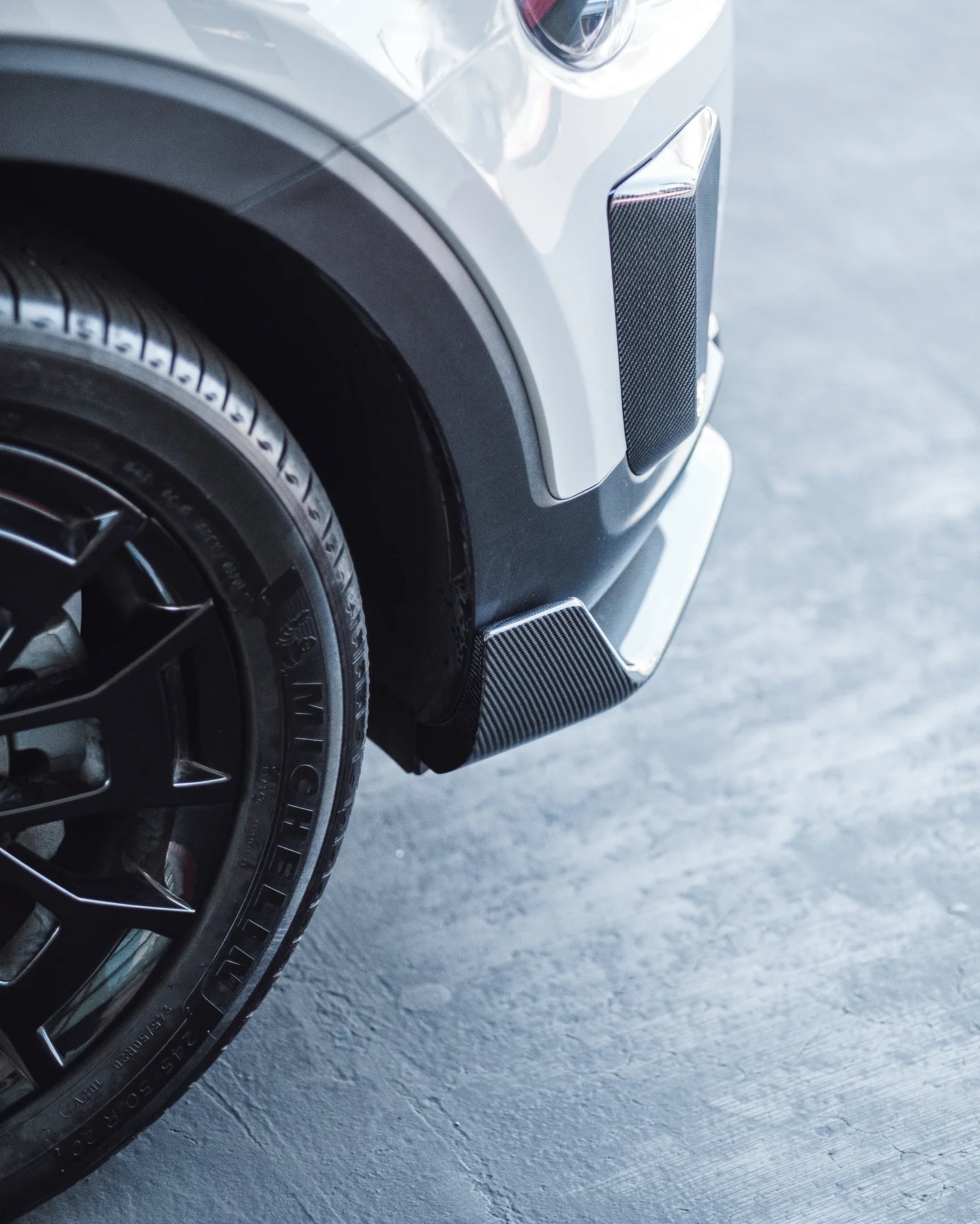 KIA TELLURIDE CARBON FIBER FRONT LIP