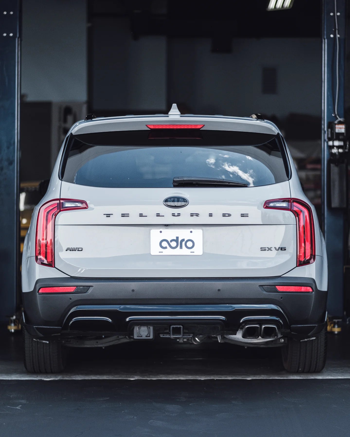 KIA TELLURIDE CARBON FIBER REAR WINGLETS