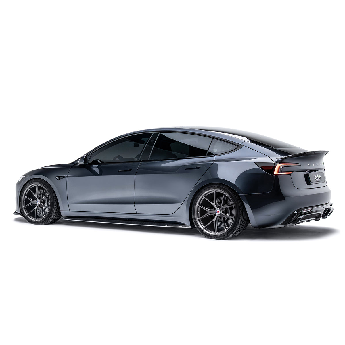 TESLA MODEL 3 HIGHLAND CARBON FIBER REAR DIFFUSER