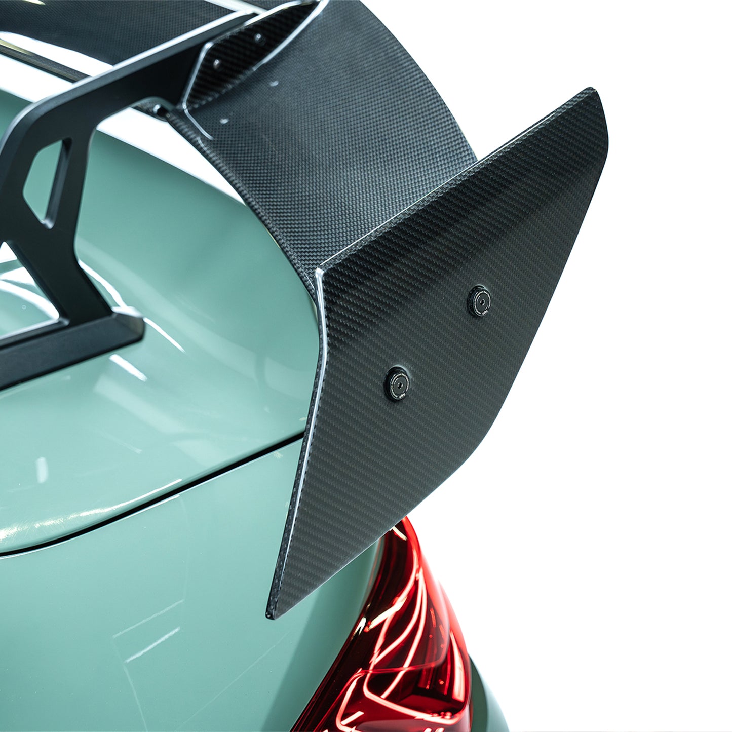 BMW G82 M4 AT-R3 SWAN NECK WING V2