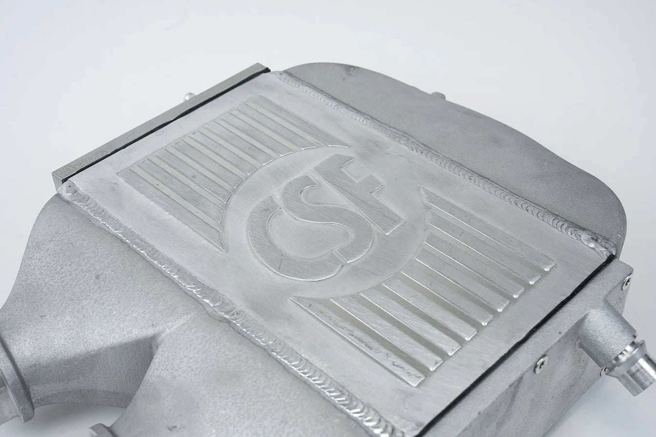 CSF BMW F8X M3 / M4 / M2 COMP TOP MOUNT CHARGE-AIR-COOLER