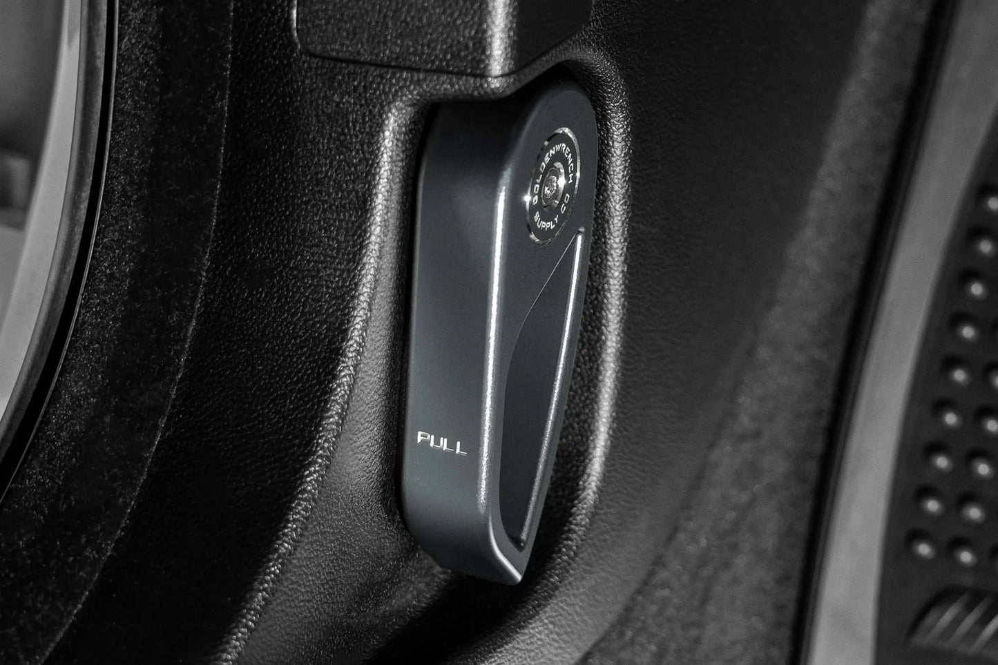 BMW M CAR E9X SERIES BLACKLINE PERFORMANCE EDITION HOOD LATCH HANDLE (LHD)