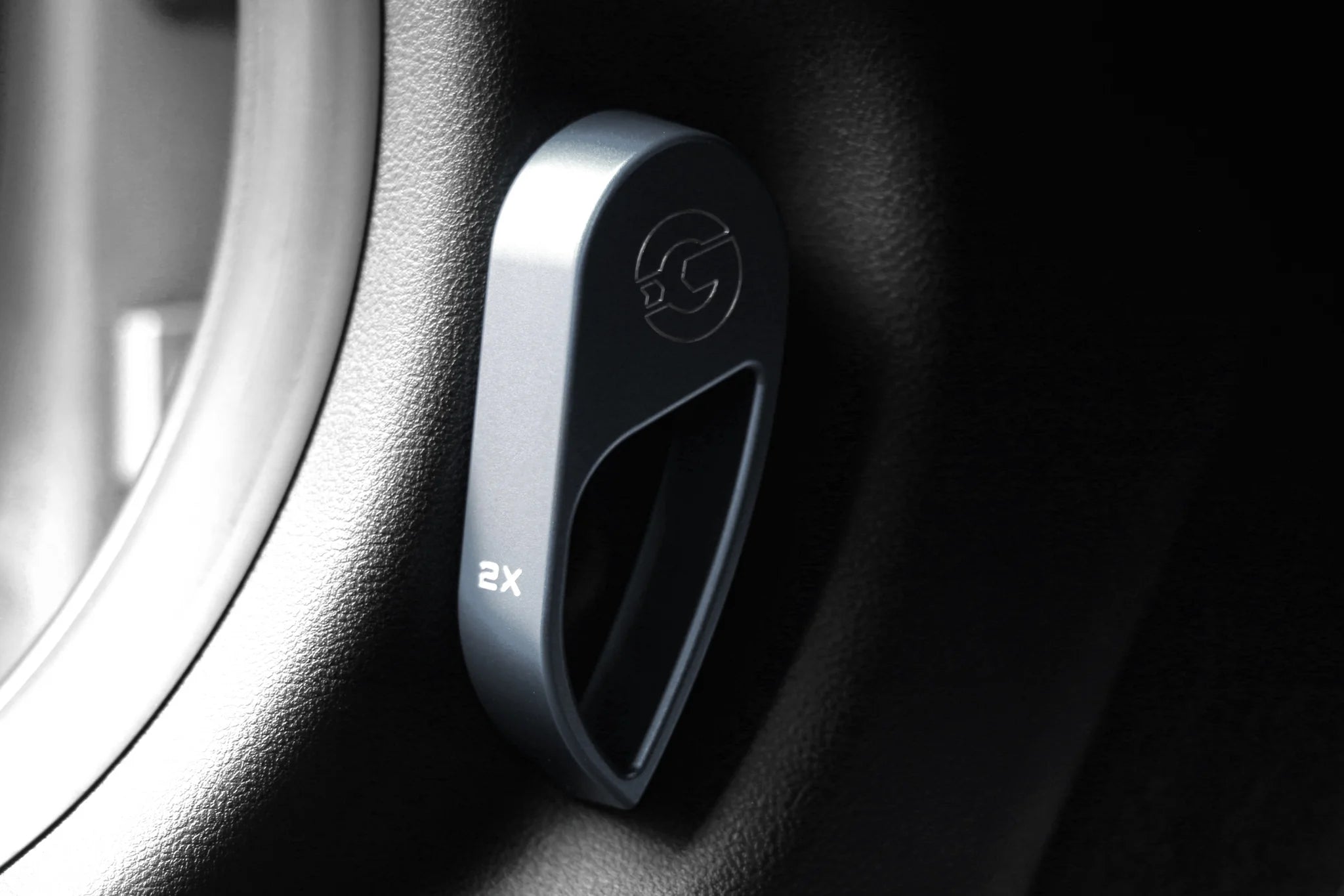 BMW M CAR G8X SERIES BLACKLINE PERFORMANCE EDITION HOOD LATCH HANDLE (LHD)