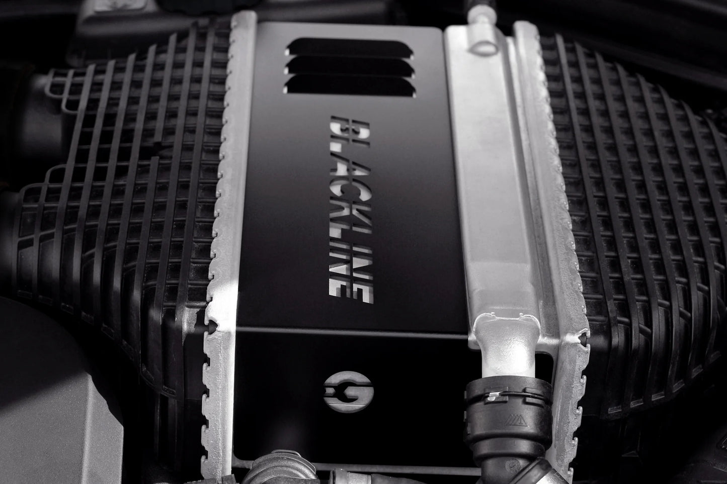 BMW M2C/M3/M4 S55 ENGINE BLACKLINE PERFORMANCE CHARGECOOLER COVER